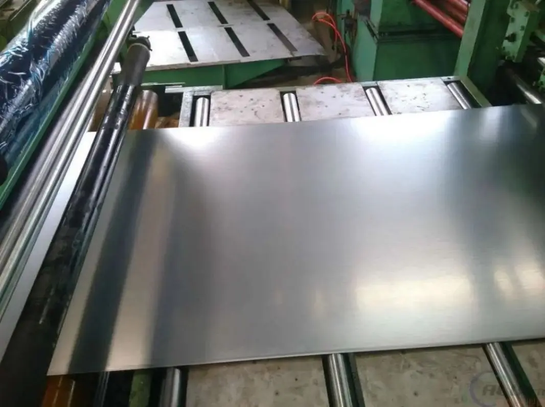 Factory Price Sales Superior Quality 1Mm 1.5Mm 3Mm Thick Galvanized Steel Sheet