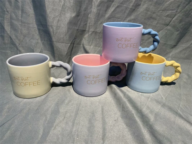 Цветная глазурь ZSC с ручкой в форме сердца Новая китайская керамическая кофейная кружка наклейкой наслаждайтесь сегодня