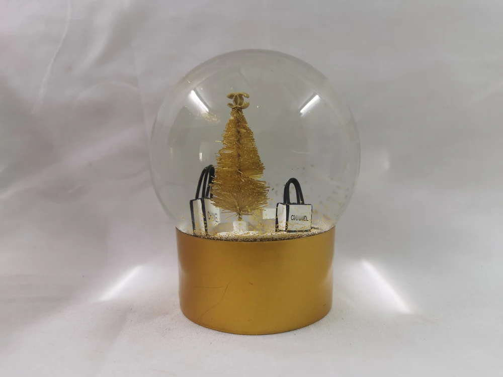 chanel snow globe (5)