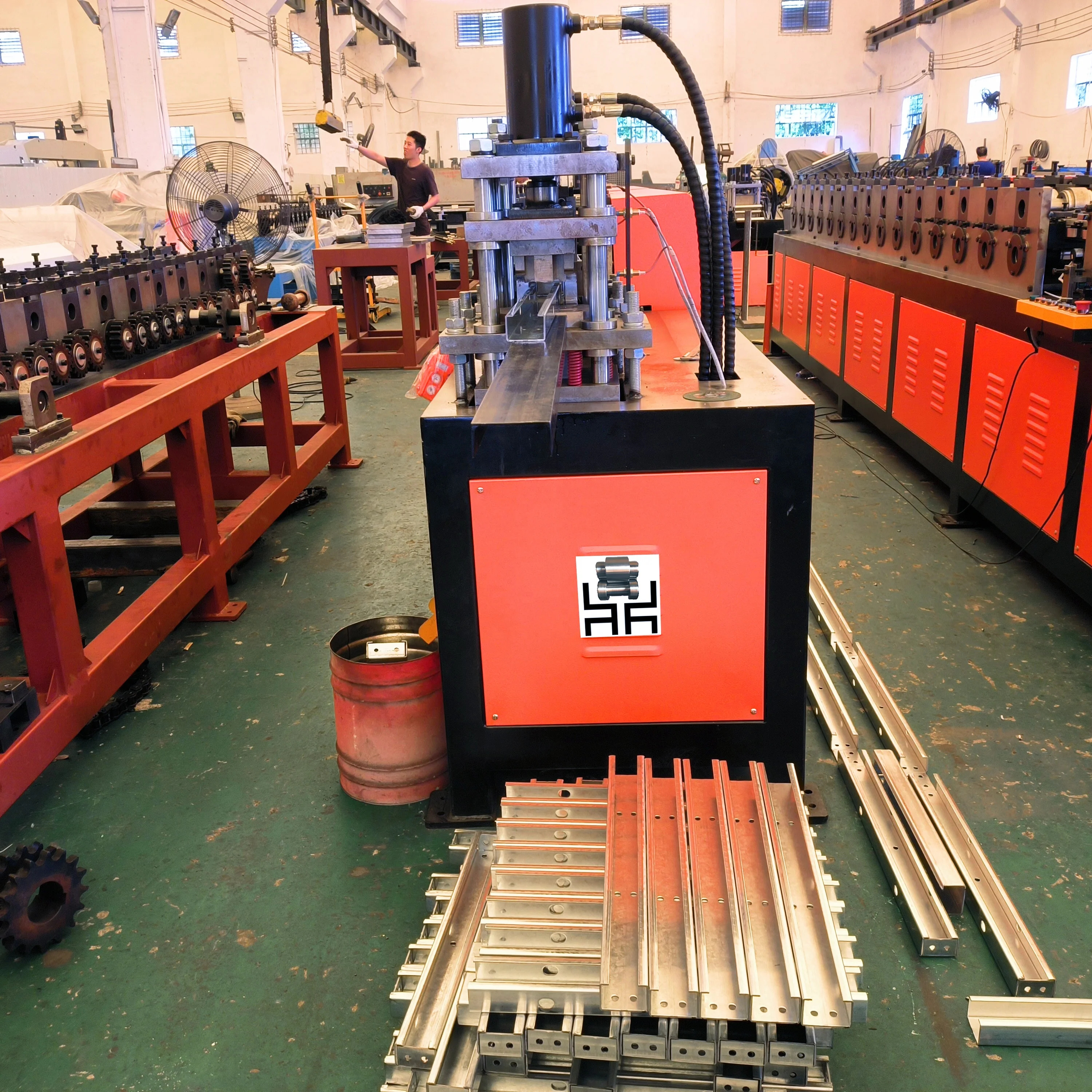 air blower base roll forming machine Metal Steel C Z U Profile Interchangeable Purlin Cold Roll Forming Making Machine