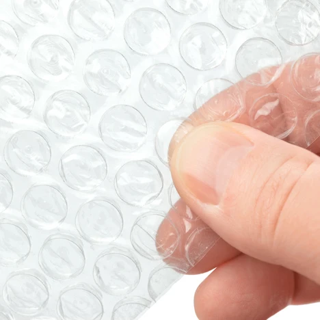 Hot selling bubble bag roll for protective packaging wholesales air bubble cushion wrap Amazon
