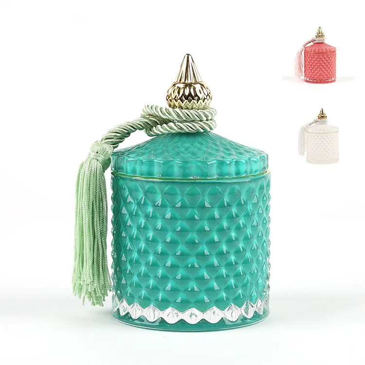 Luxury Red Green White Large Soy Wax Embossed Yurt Glass Ridged Vintage Scented Candle with Luxury Lid Tassels