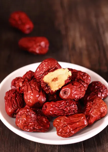 
China organic sweet dry red date hot sale jujube fruit 