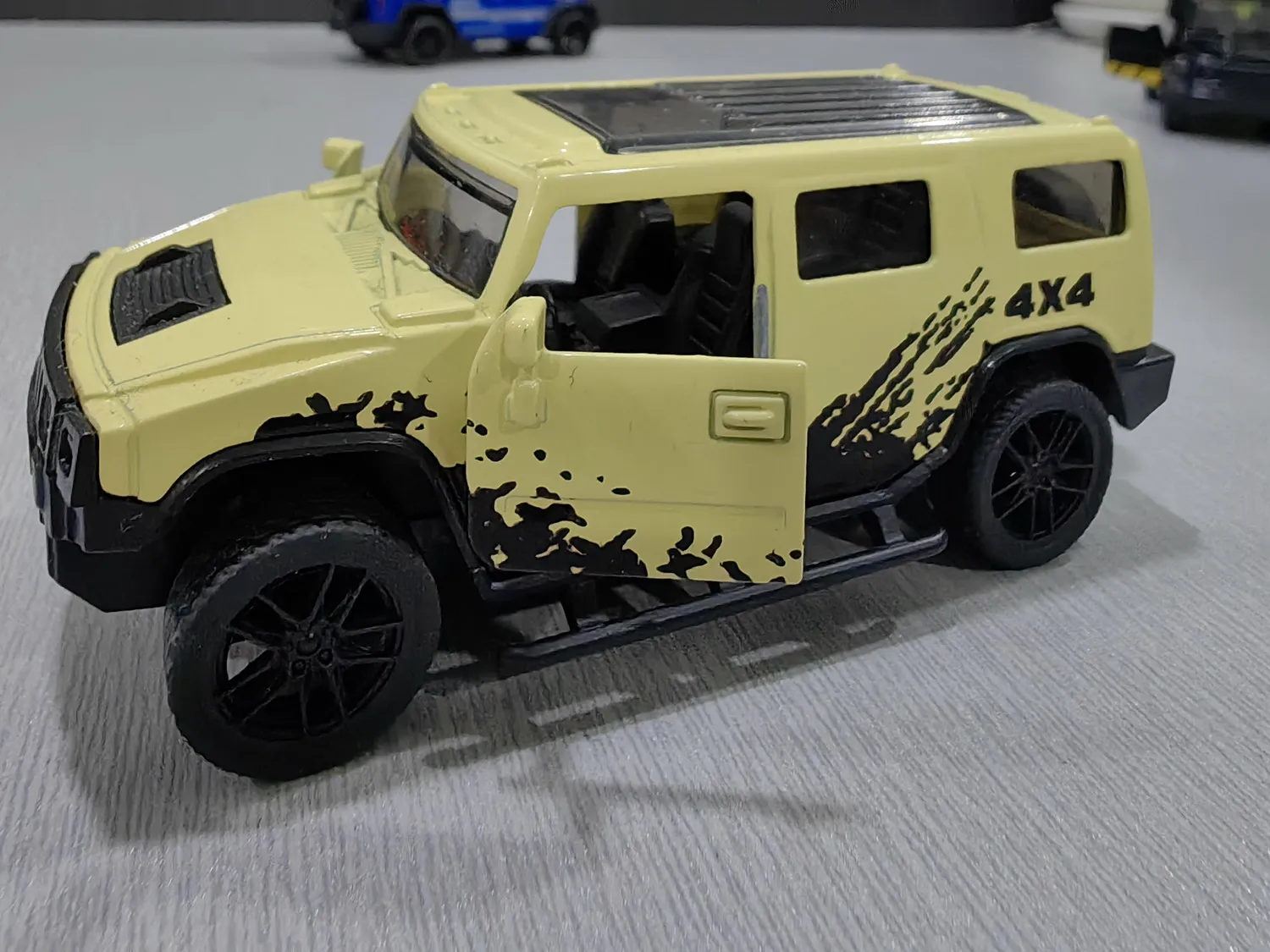 big promotion cheap simulation  1: 42 scale alloy model pull back car off-road diecast car toy for kids