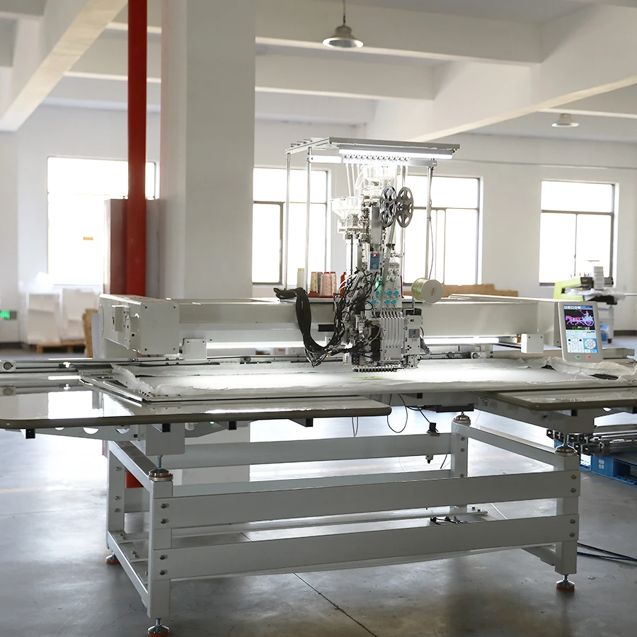YUEMEI 1700*700mm Big Embroidery Area For Flat Embroidery