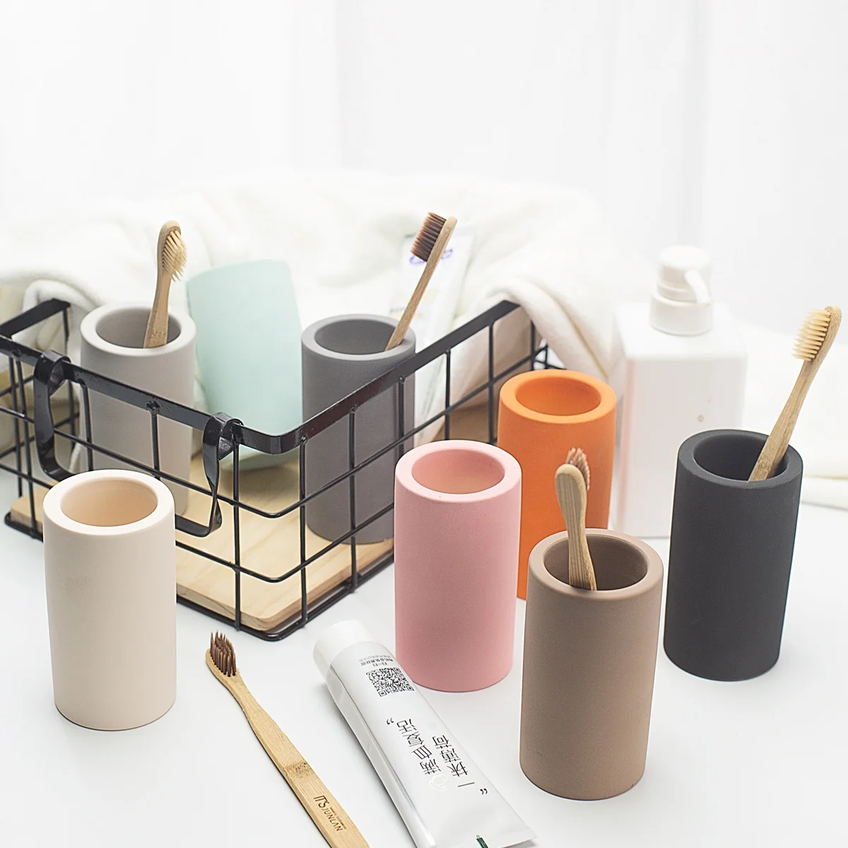 Ceramic Anti-Bacterial Mould Proof Water Absorption Diatomite Toothbrush Holder