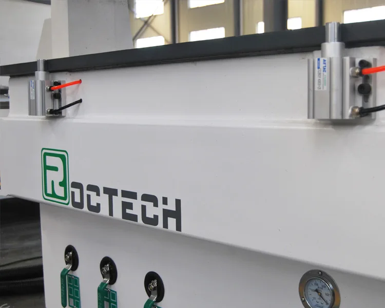 Roctech деревообрабатывающий фрезерный станок с ЧПУ