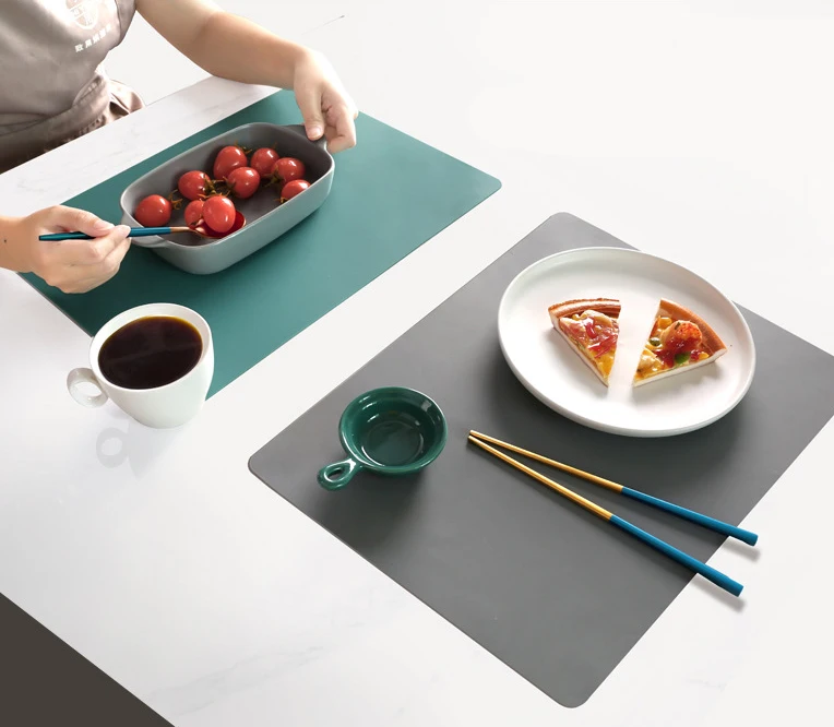 Customize size pastry cooking dog pet table paint art kitchen accessories 40x30 colorful trivet silicone drawing mat