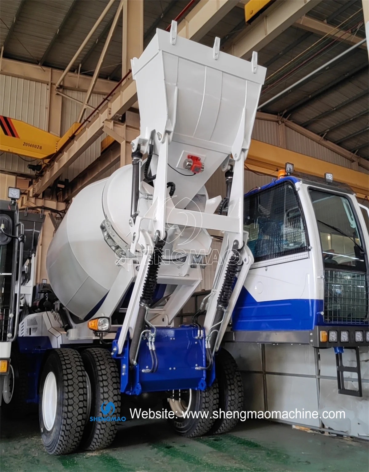 self loading mixer truck concrete truck mixer cement mixer  mini  China factory supplier