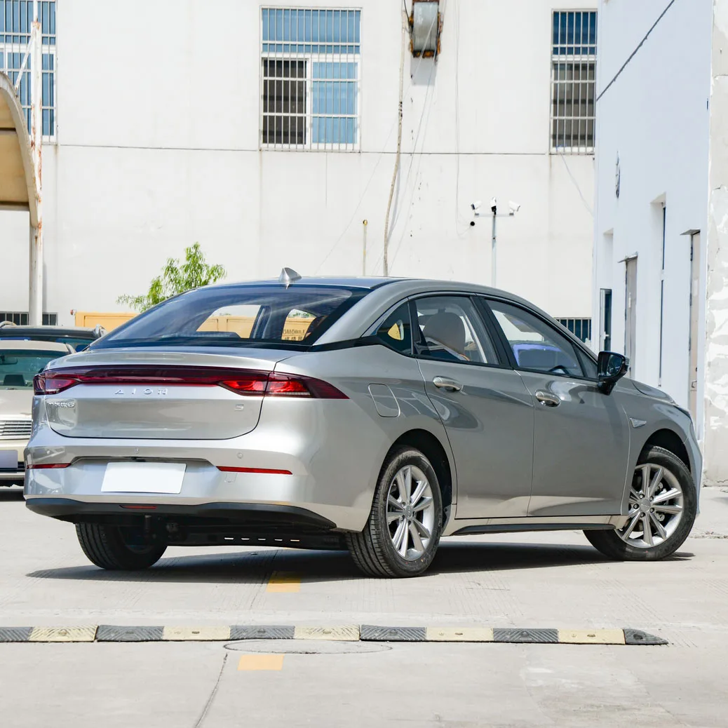 Aion S mei 580gac black used plus auto parts  580 charge body mat  headlight right hand drive electric car