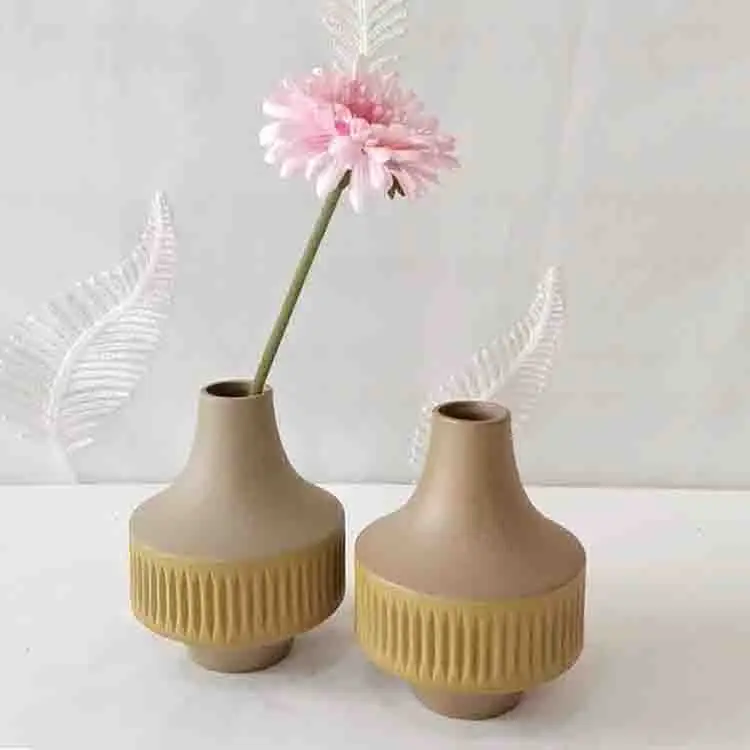 Wholesale Ceramic Mini Vases For Home Decor Cheap Table Top Small Porcelain Vase