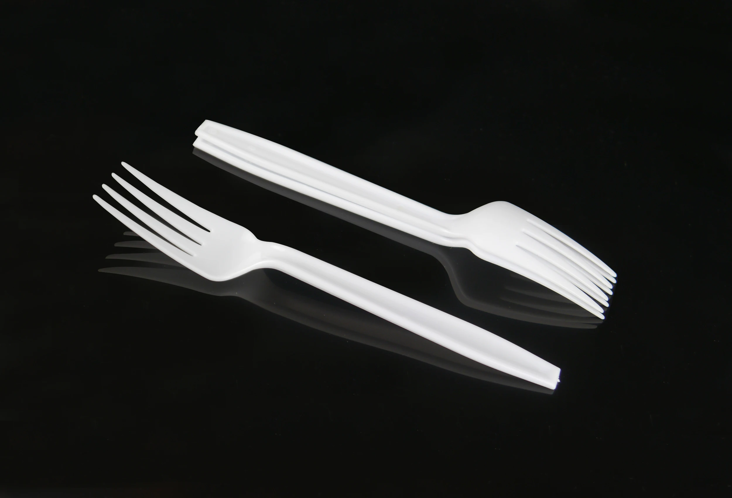 medium weight Factory directly supply pp ps disposable  plastic cutlery knife fork spoon for party
