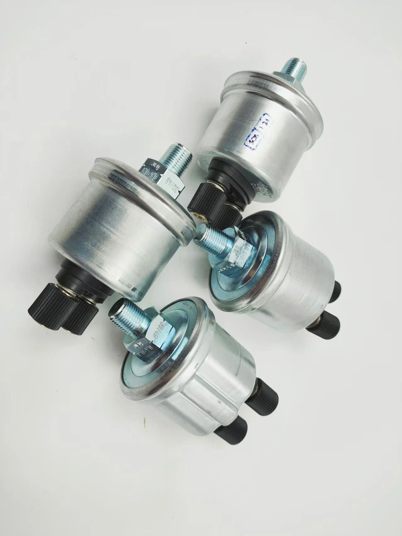 360-081-030-049 oil pressure sensorVDO gague and sensor