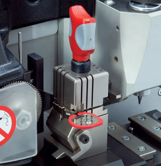 Car edge cut, laser and dimple and cruciform keys NINJA TOTAL automotive electronic key cutting machine for