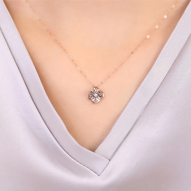 Lerca Dancing Diamond Necklace Lighter Version Cheap Price Fancy Visual Effect 18K Real Gold Diamond Clover Necklace