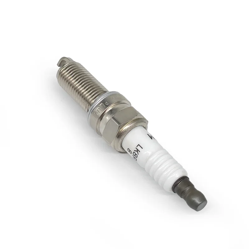 RZD Manufacturer Quality Auto Parts Iridium Spark Plug 95079 LKR8GI-8 For BAOJUN 530 560 730 WULING HONGHUANG S3 Haval H6 1.5T