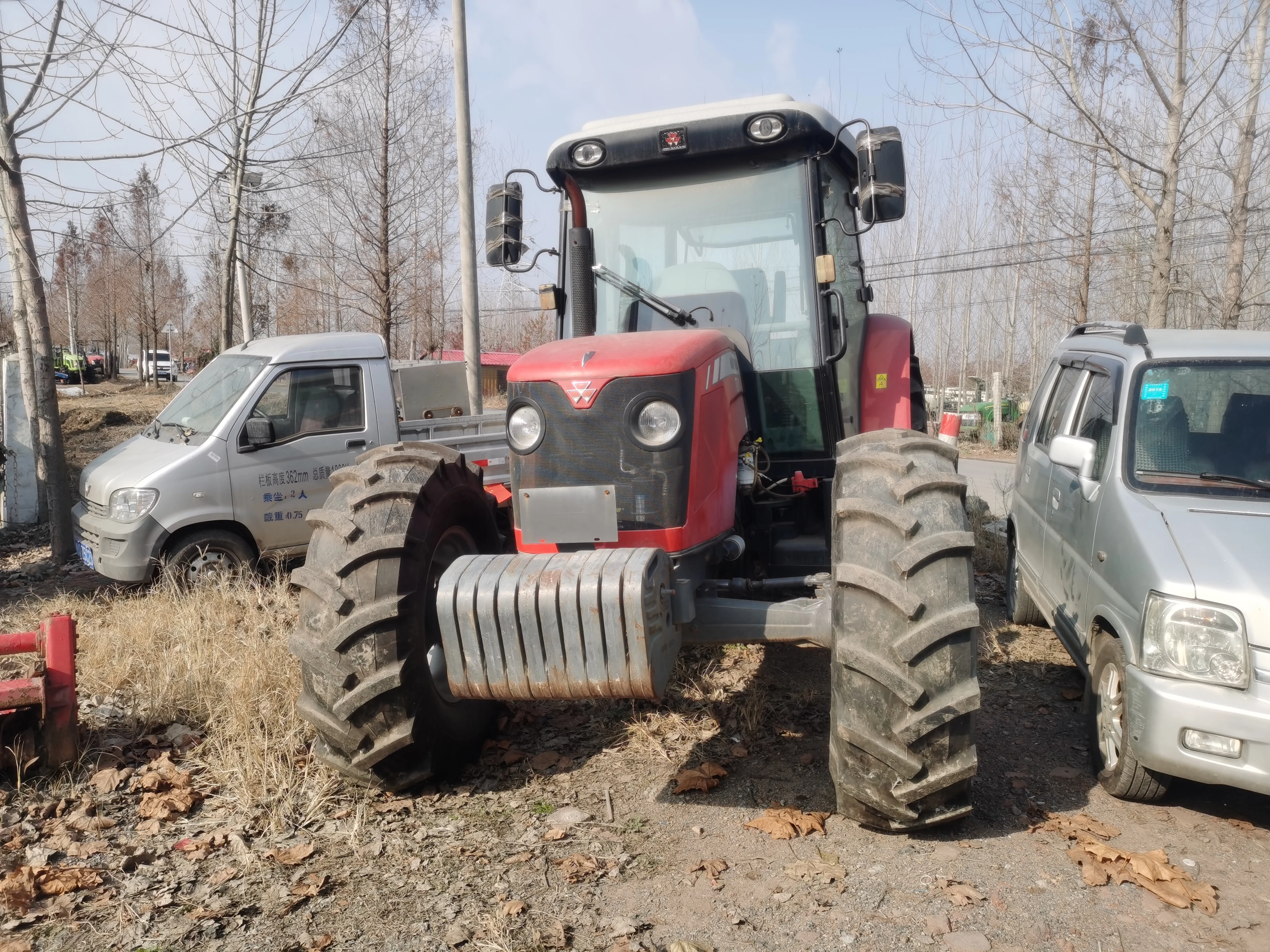 Колесный лошадиный трактор для сельскохозяйственной техники Massey Ferguson 120 л.с. 4WD
