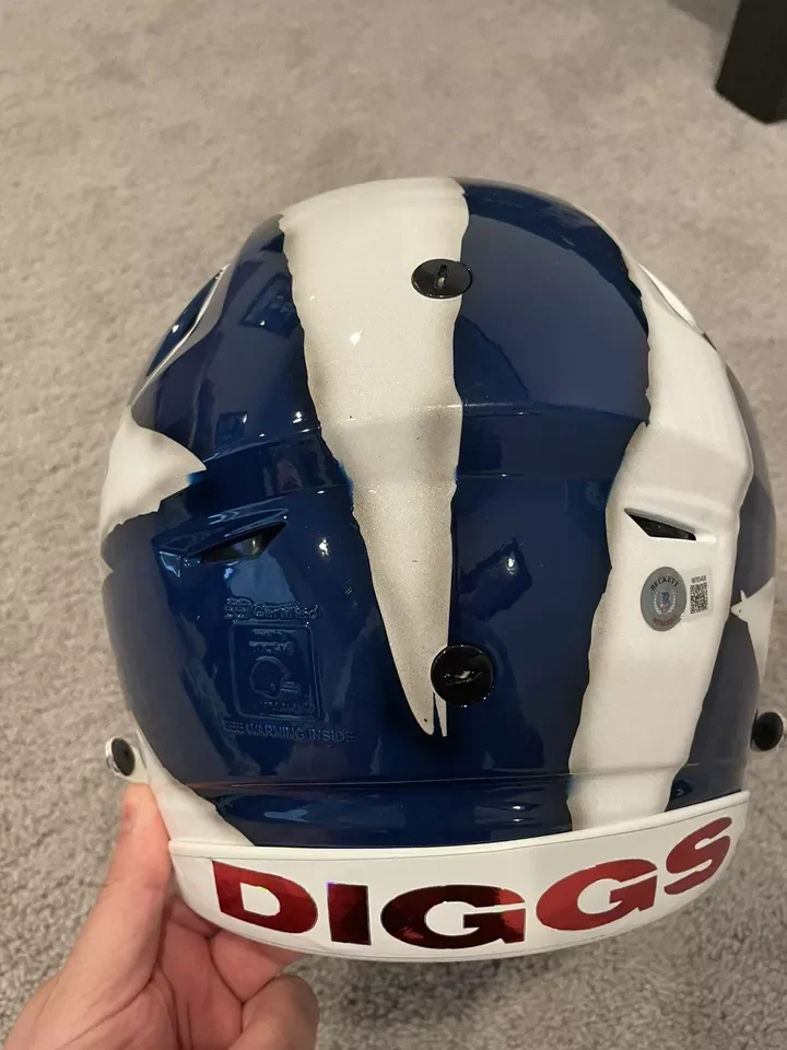 Chinese Factory Custom Flex Stefon Diggs Visor Signed Houston Texans Full Size Helmet Resin Collectible Home Decoration Helmet