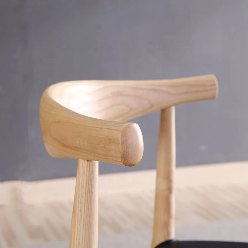 Combination Modern Hans Wegner PU Leather Wooden Frame Dining Restaurant OX Horn Chair