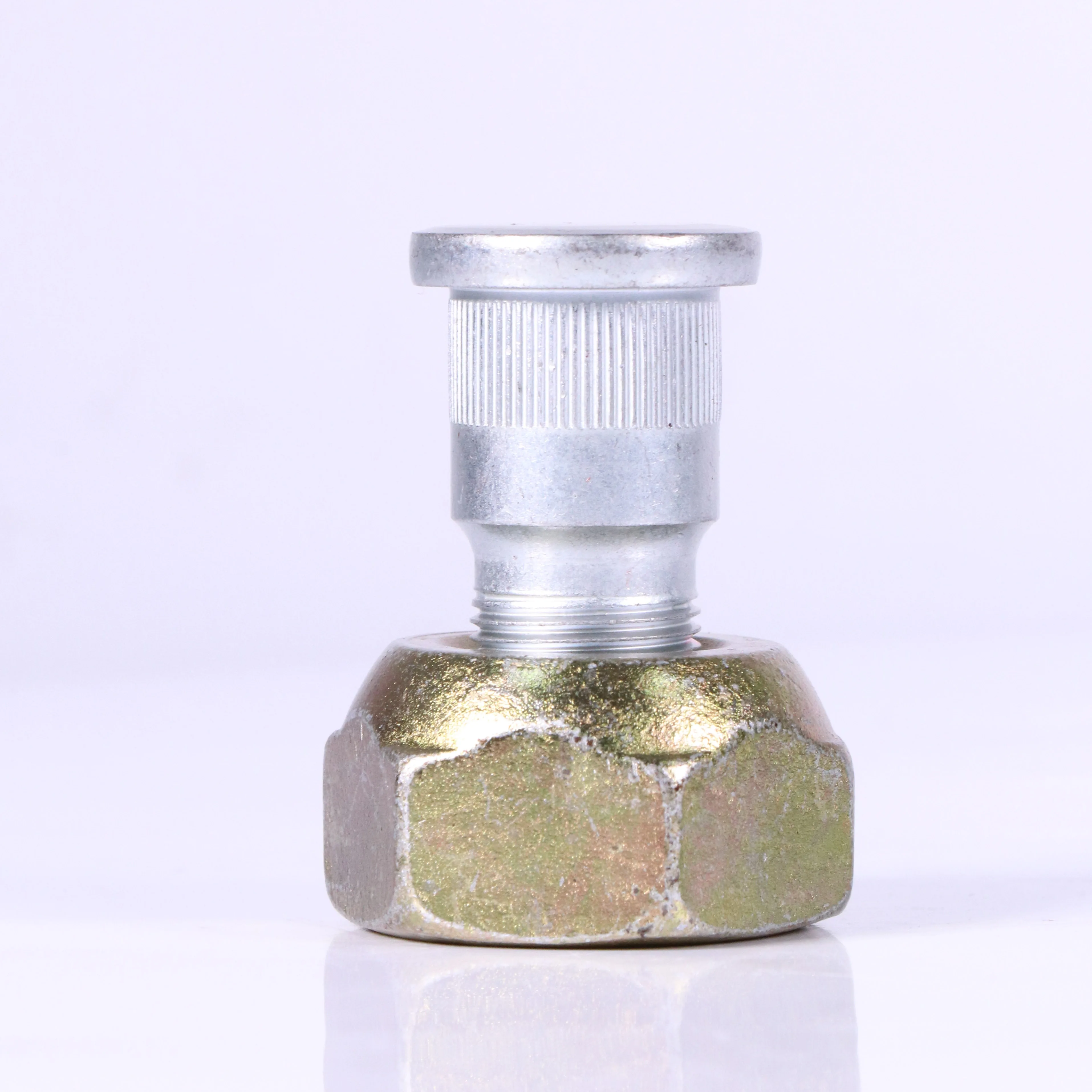 Wholes China Factory NKR Front wheel hub bolt for ISUZ U Heavy truck M18X1.5X46  stud bolt  With free sample