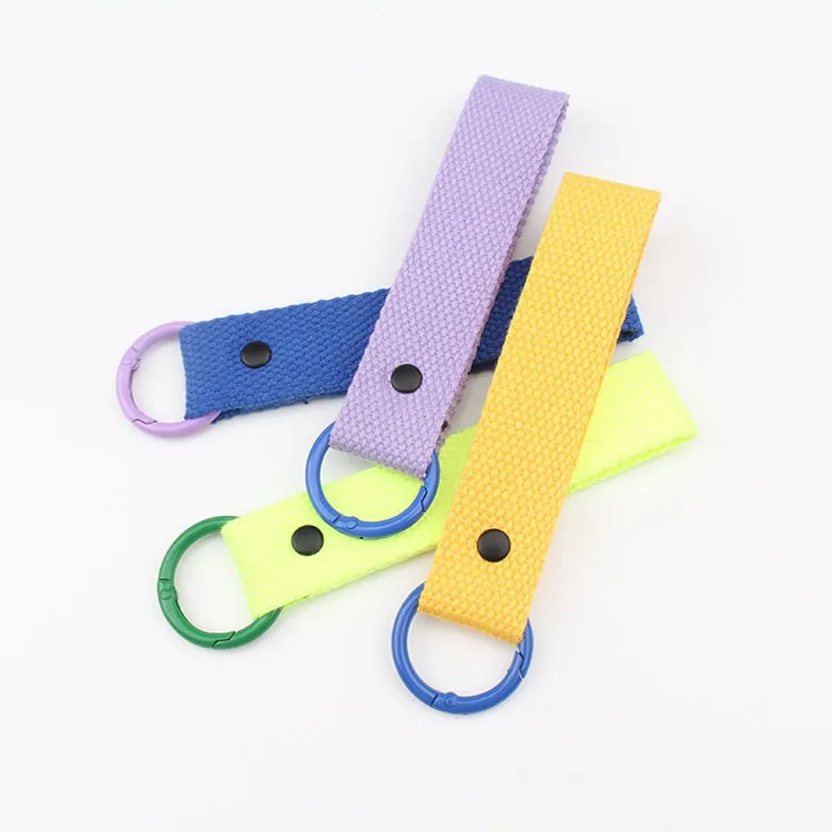 Wholesale 32mm Name Tag Beige Cream White Plain diy keychain