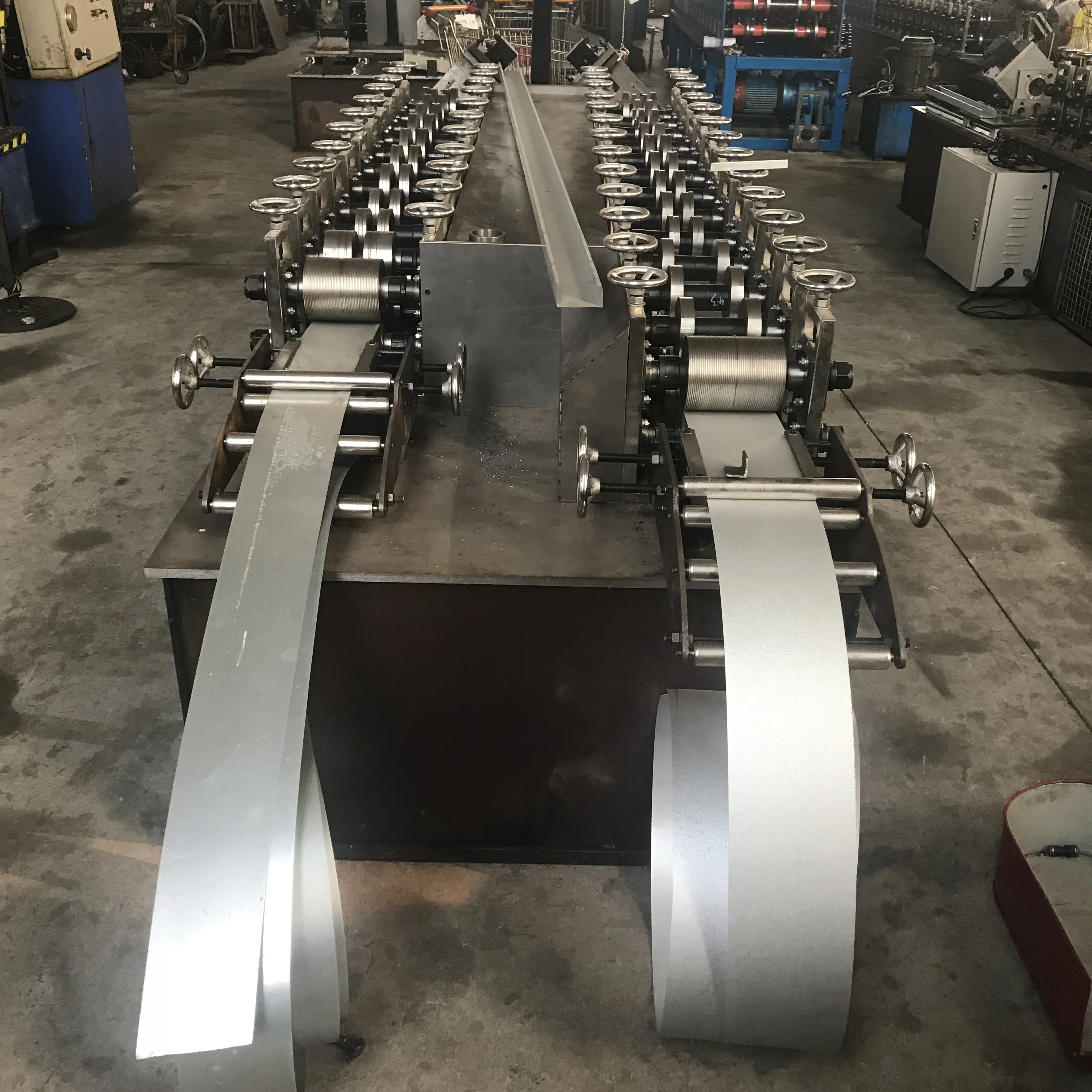 Galvanized C U  Light Gauge DryWall Channel Track Truss Two In One Double Row Light Gauge Steel Roll Forming Machine