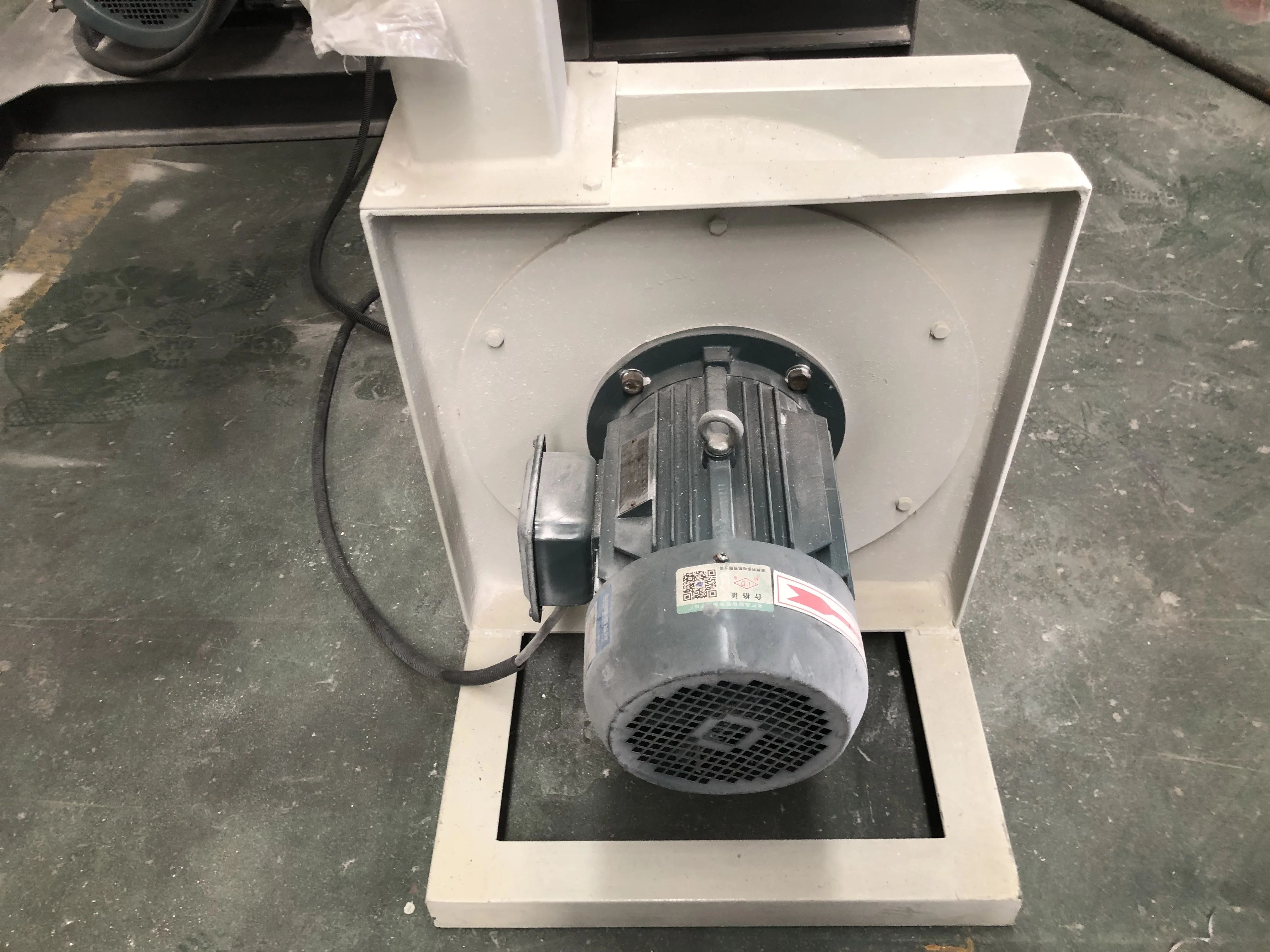 plastic crusher recycling waste plastic shredder and crusher machine for hdpe bottles