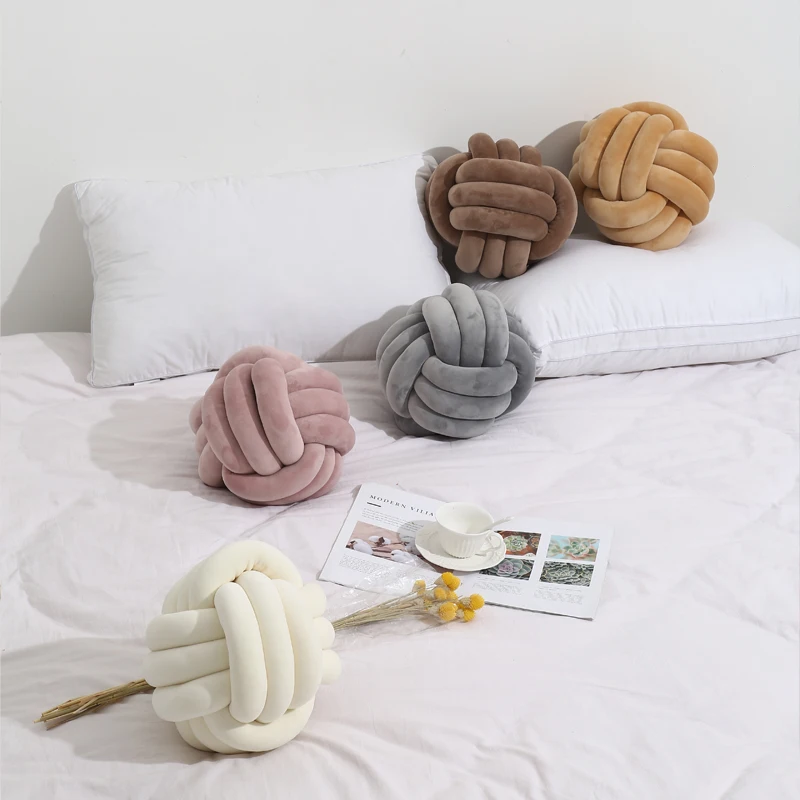 Лидер продаж круглые декоративные шарики диванные подушки ручной работы мягкая Бархатная подушка с узлом для дивана домашний декор