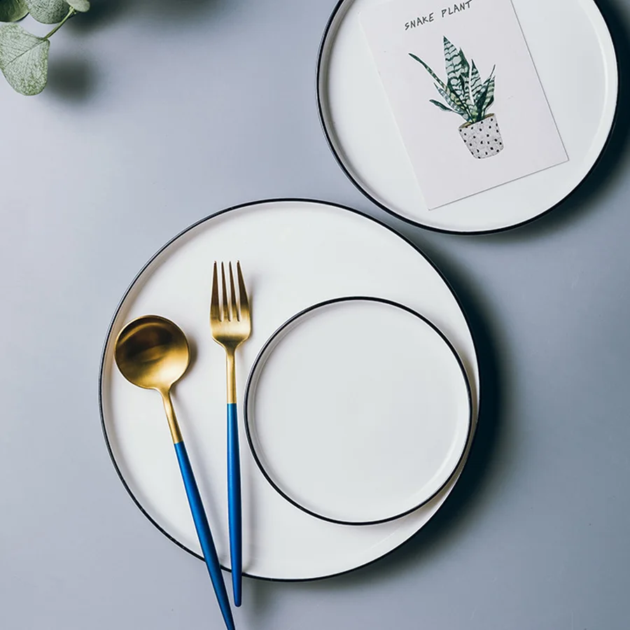 Wholesale Custom Porcelain Dinner Plate Set Round White and Black Rimmed Dishes