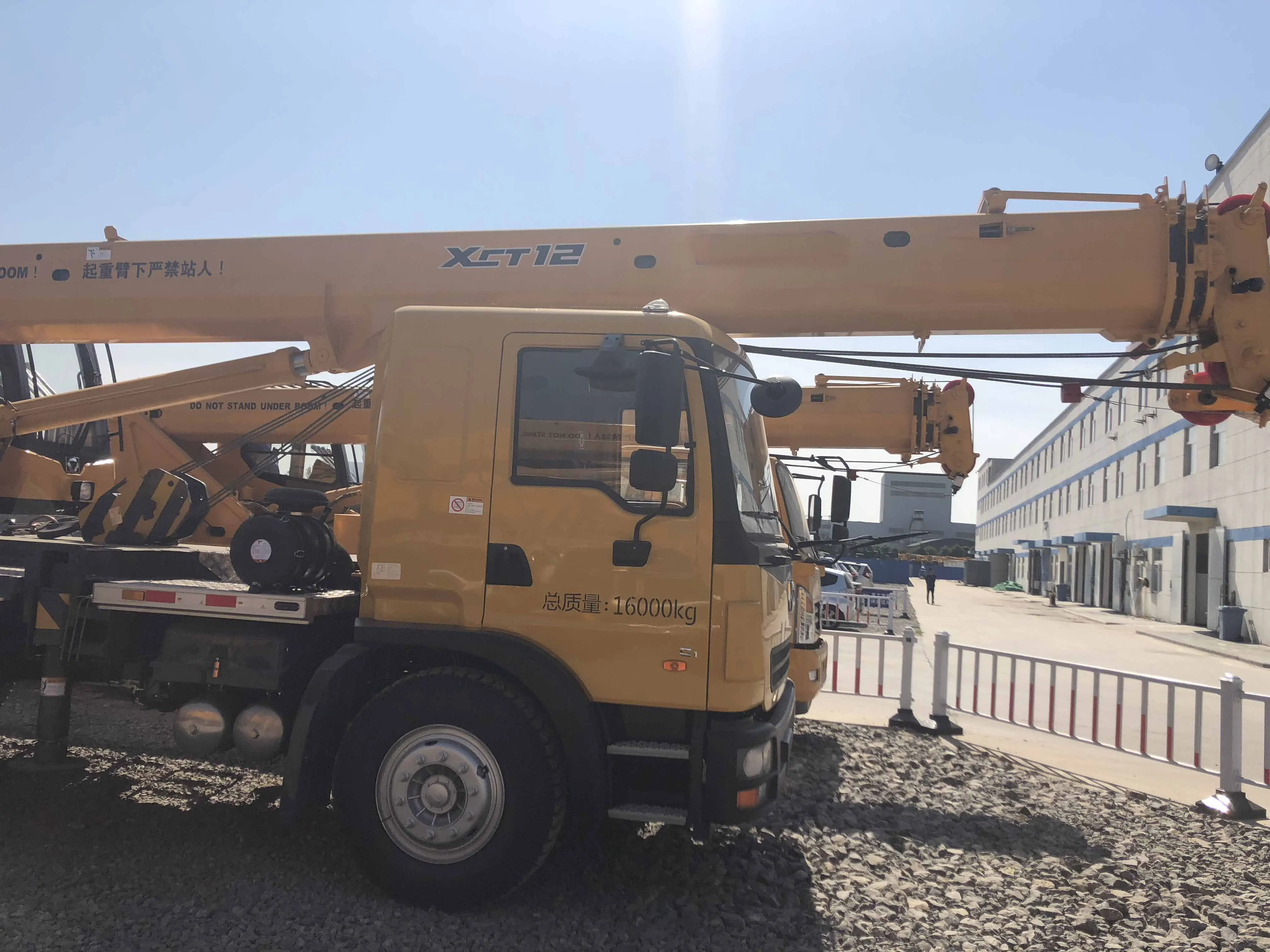 2021 Hydraulic Mobile Truck Jib Crane 12 Ton Truck Crane Lifting