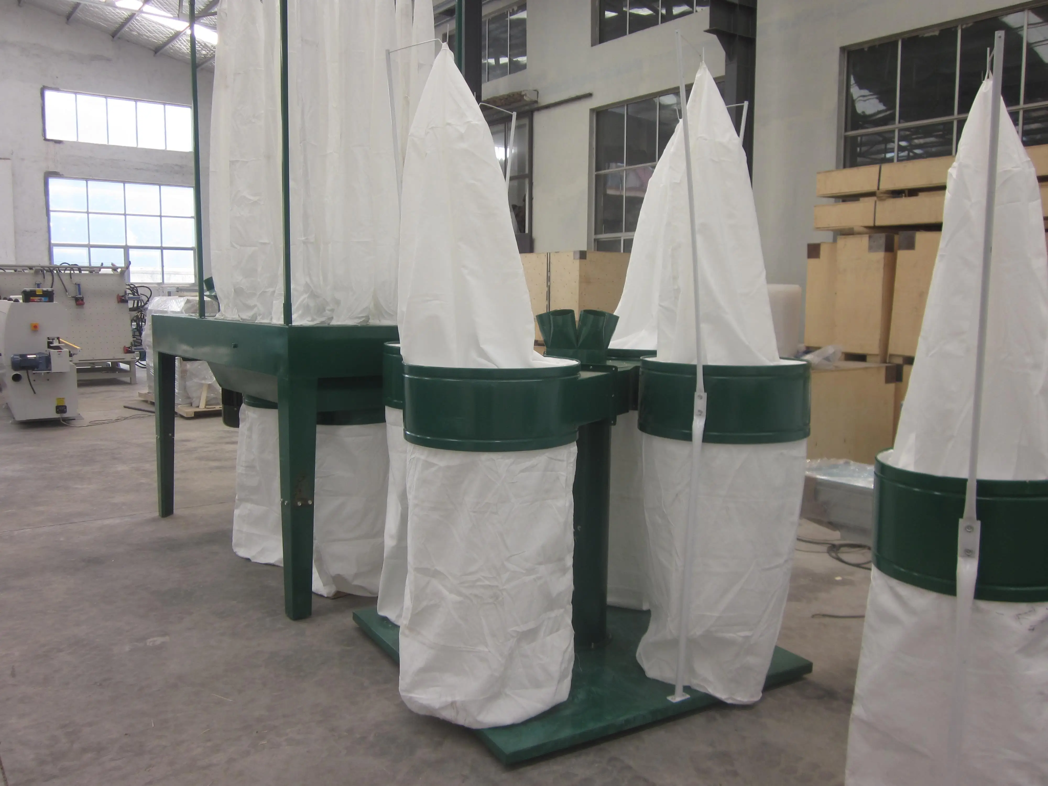 2.2Kw 3Kw woodworking dust extractor  with double bags