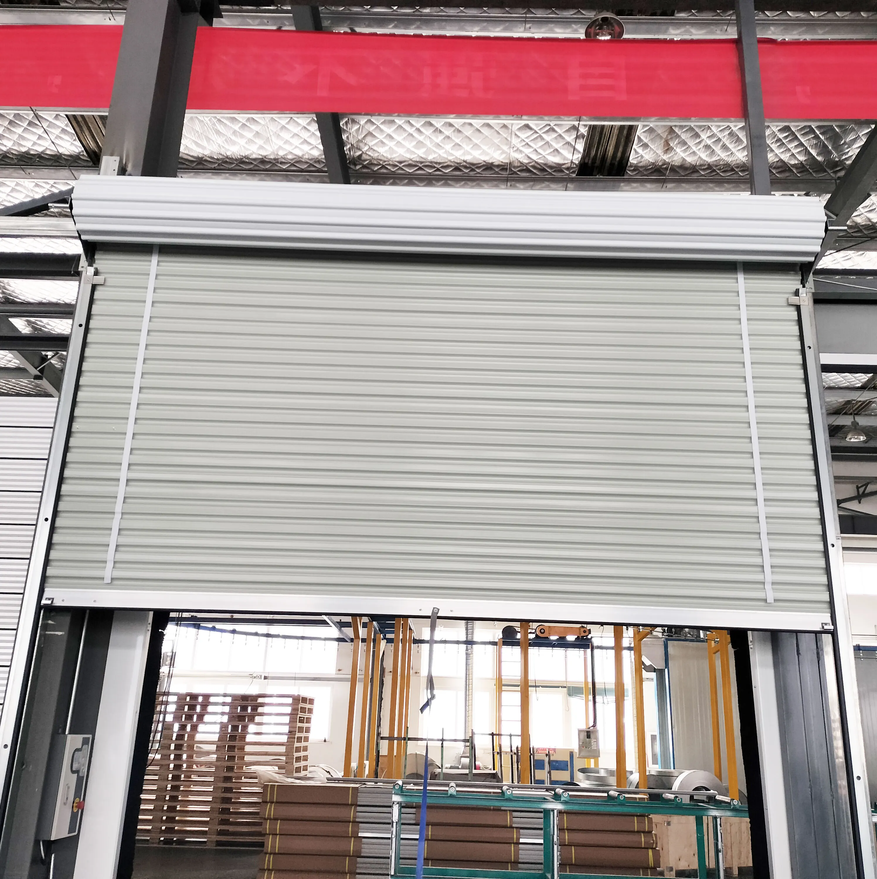 Silver curved curtain piece manual zipper simple rolling shutter door