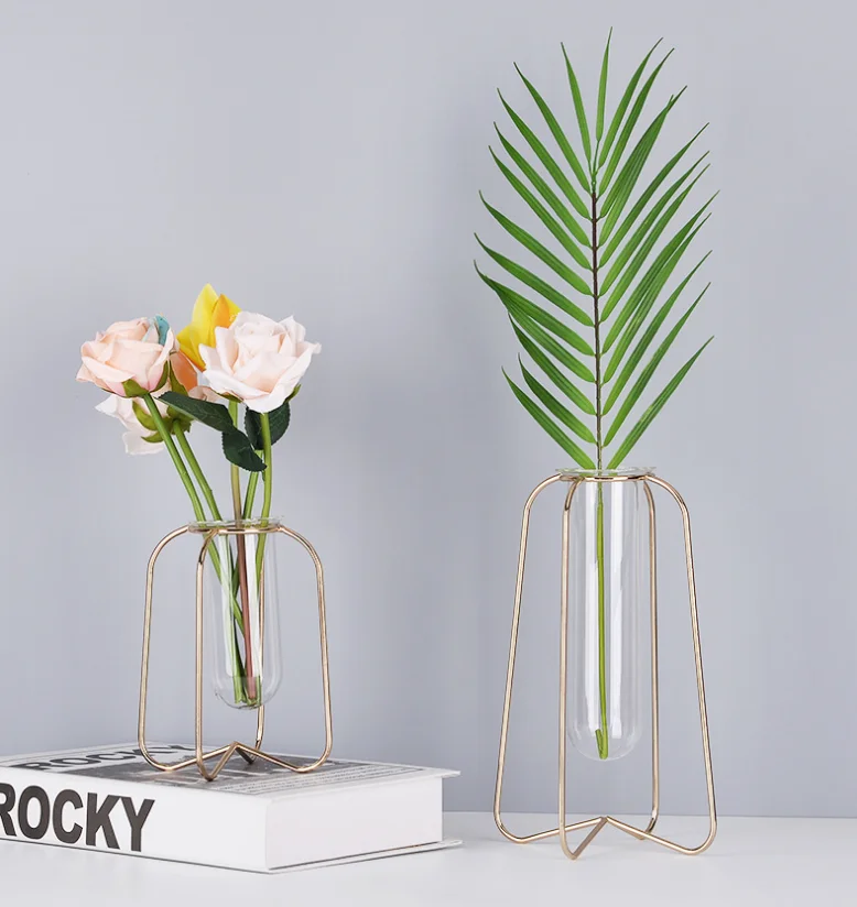 Ins hot sale High quality Metal Frame Wrought Iron Flower Glass Vase Decorative metal wire flower vase For Home Decor