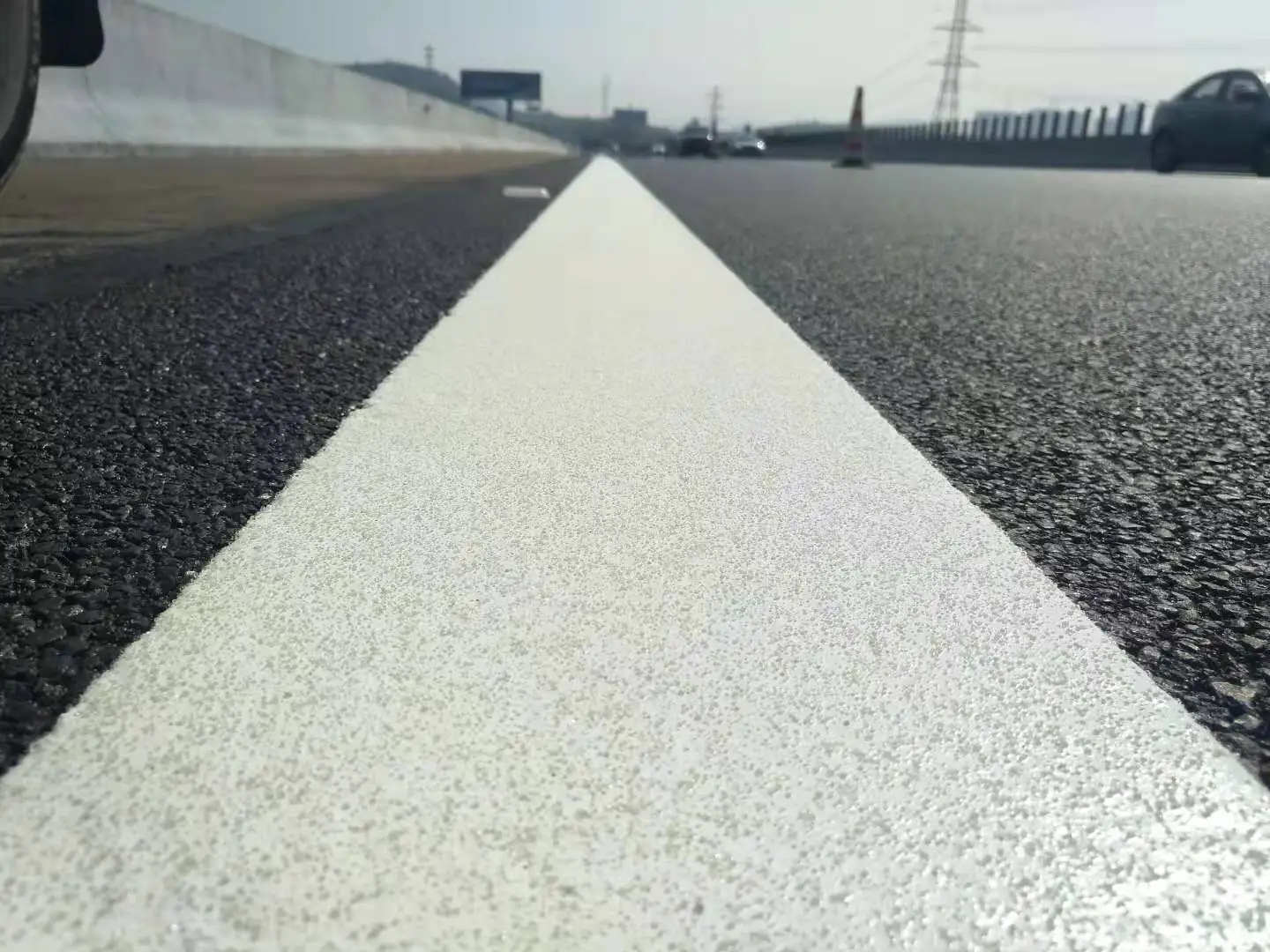 High Quality Marking Highway Reflective Road Paint Hot Melt Fast Drying Thermoplastic Road Paint