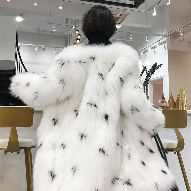 Factory wholesale custom spot New Elegant fox fur coat long white winter real fox fur coat fox mink coat fluffy jackets women