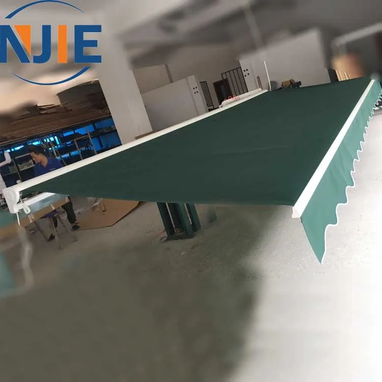 China factory made cheap electric retractable awning with motor and remote control