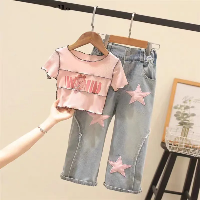 New fashion 2 Pcs girls clothing set short sleeve cartoon printed T-shirt + star jeans pants outfits for girls