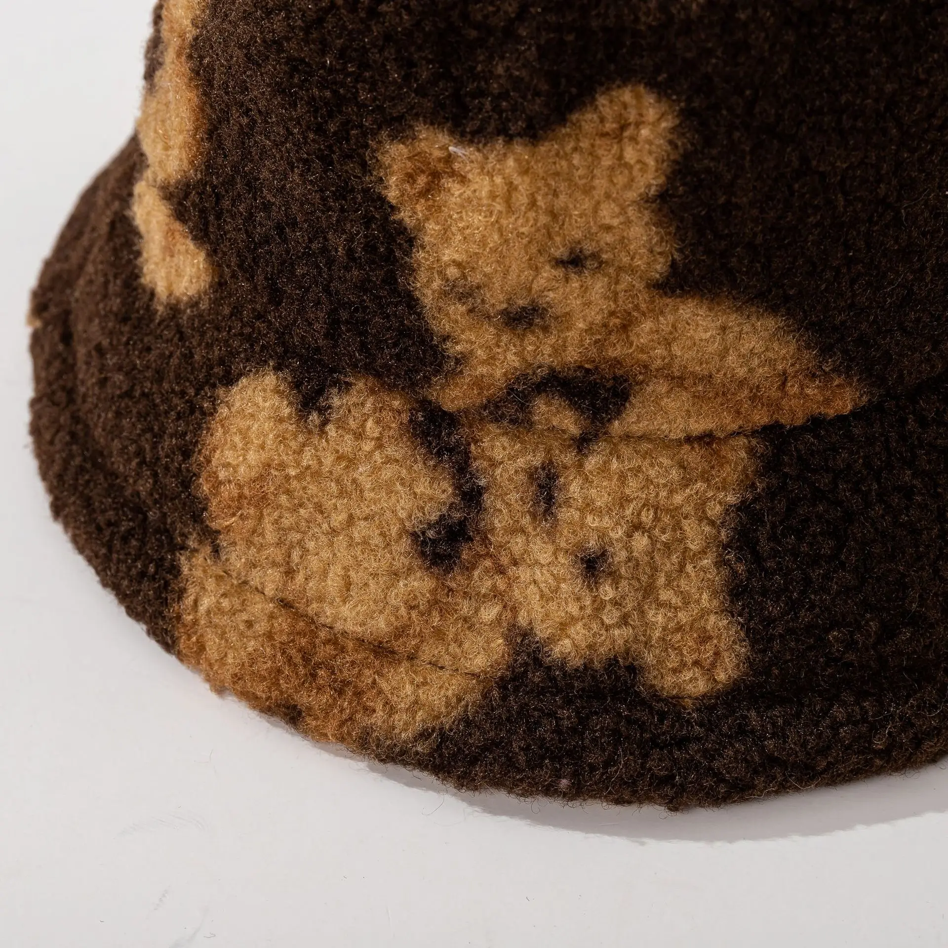Wholesale Lamb Wool Furry Printing Pattern Fur Bucket Cap Custom Fur Bucket Hat