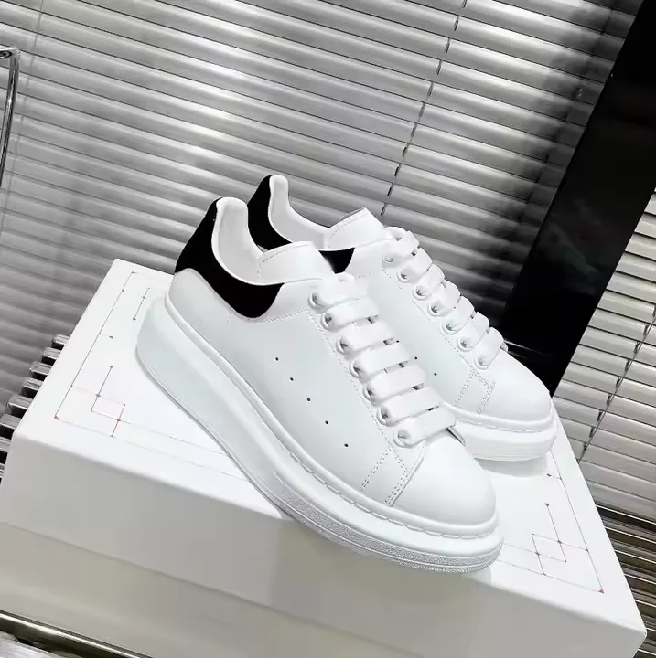 Wholesale New Design Fashion Pure Color Genuine Leather Casual Shoes Luxury Brand Sneakers for Men