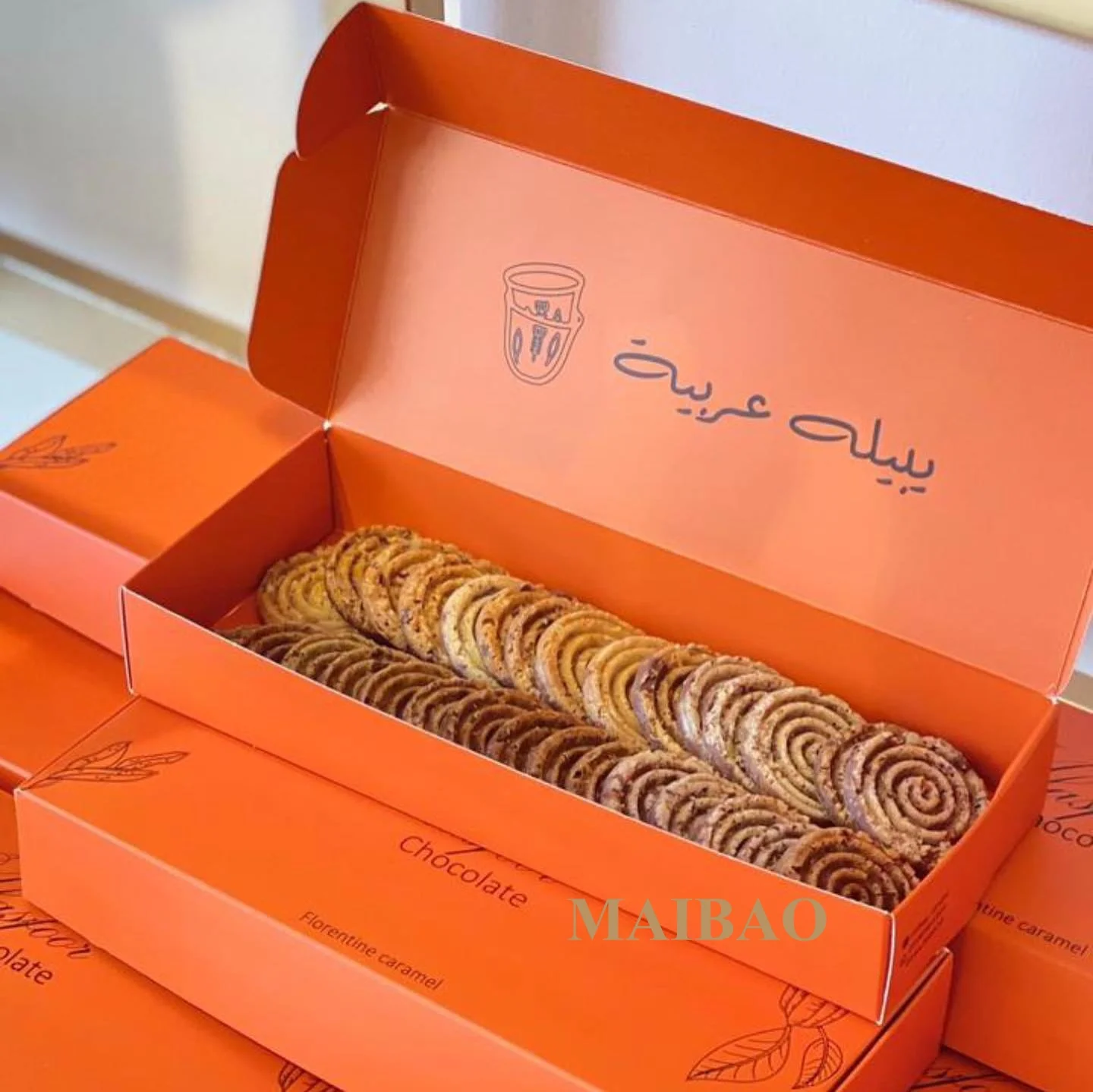 Luxury Chocolate Box With Handle Manufacturer Wholesale Custom Paper Box Packaging Food Grade Gift Packaging Chocolate Box