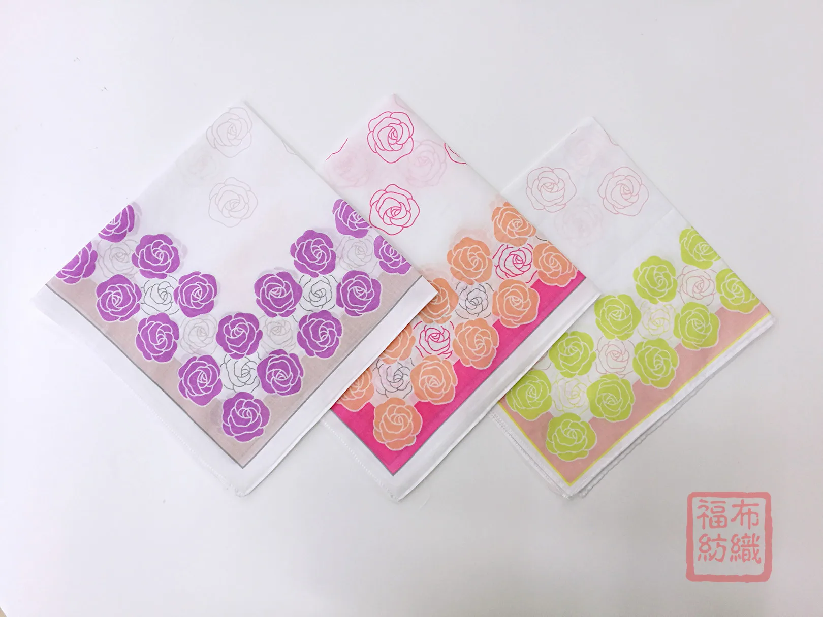 Wholesale Japanese Style 18*18inch bandana 100% Combed Cotton edge floral printed white Ladies cheap personalized handkerchief