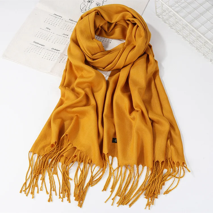 Wholesale 2020 new arrival soft soild long cashmere scarf high quality fashion cheap plain shawls for women pashmina