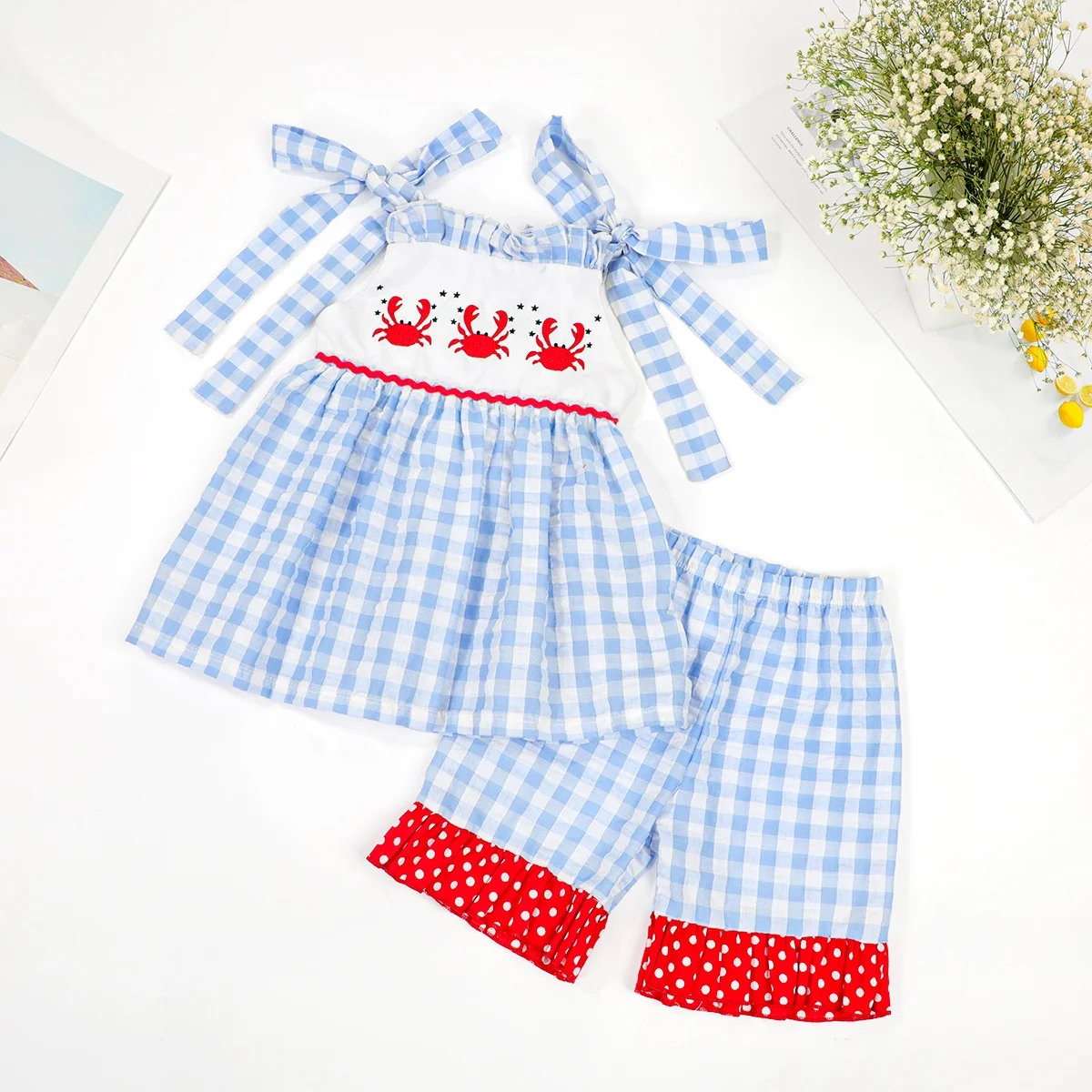 Wholesale children summer clothes crab applique girl two pieces outfit seersucker summer kids clothing girls