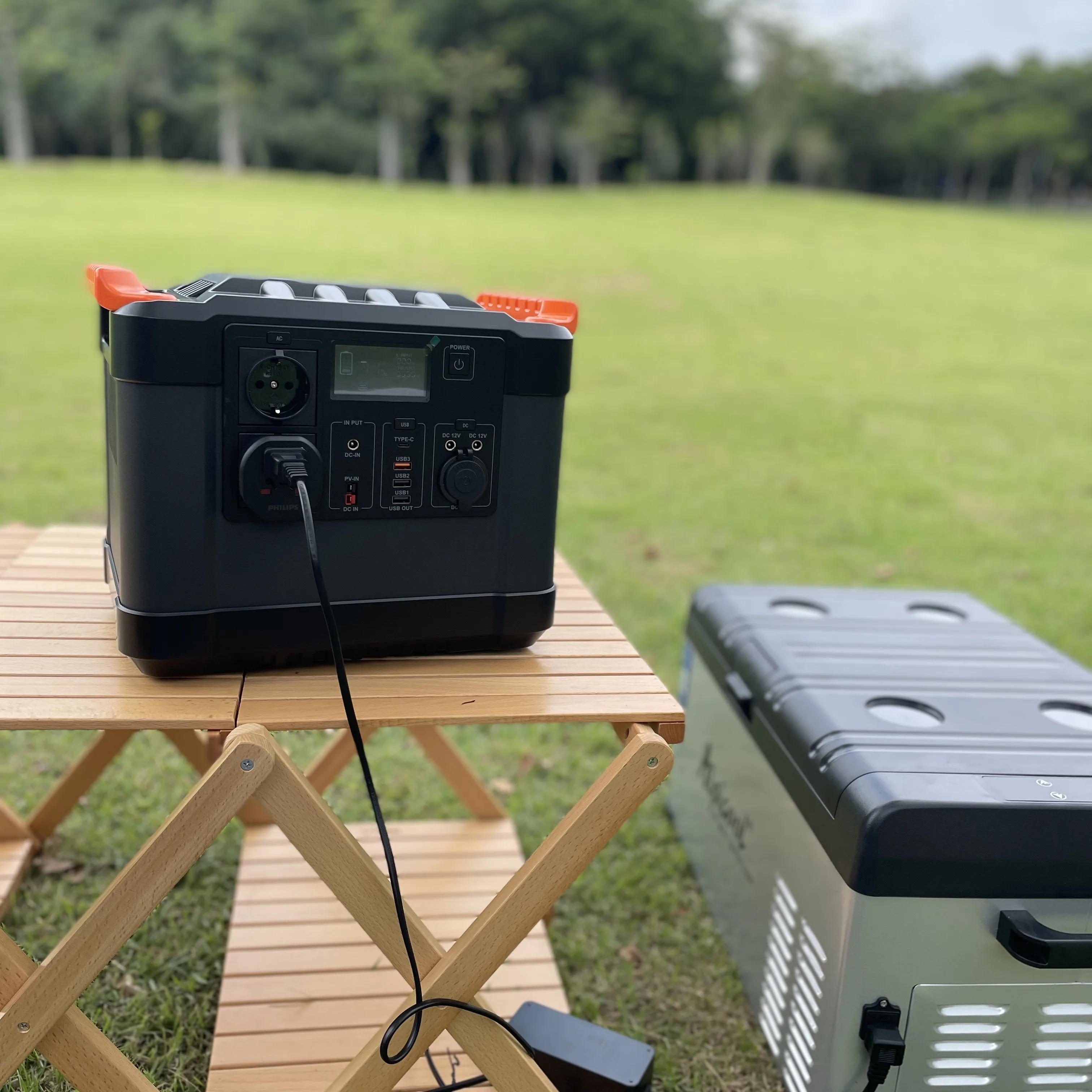 factory rechargeable 2220wh 1000w electric car power supply charge station solar power banks  portable power station