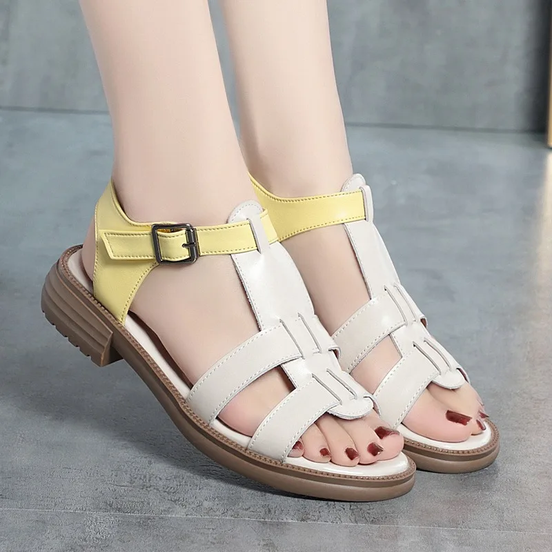 Xuanhui Summer new fashion leather soft sole comfortable non-slip rubber sole red flat sandals for women