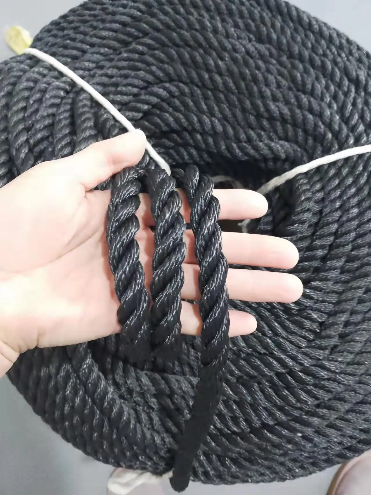 Lightweight PP Mooring Line 3 Strand 30 mm Polypropylene Mooring Rope for Small Ship