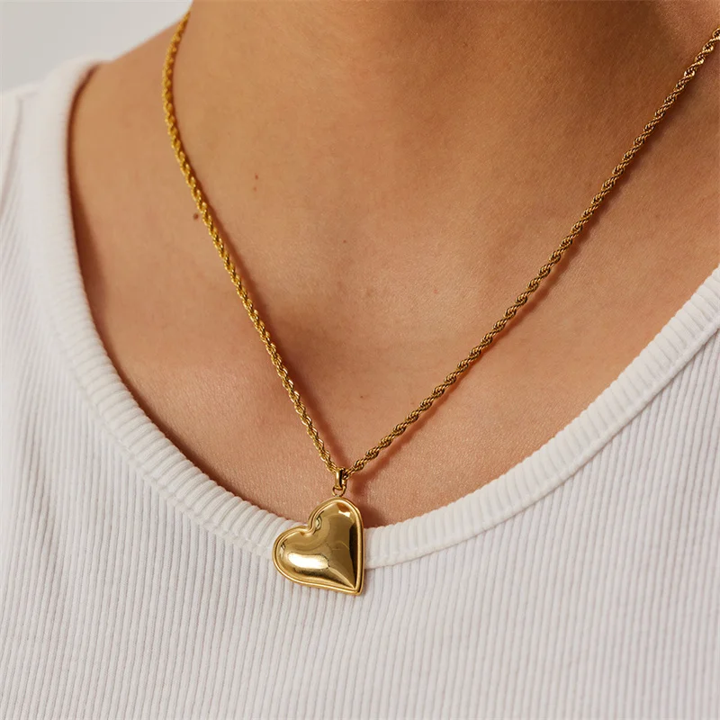 Personalized Love Heart Pendant Twist Chain Energy Necklace Fashion Stainless Steel Beautiful Necklace for Women
