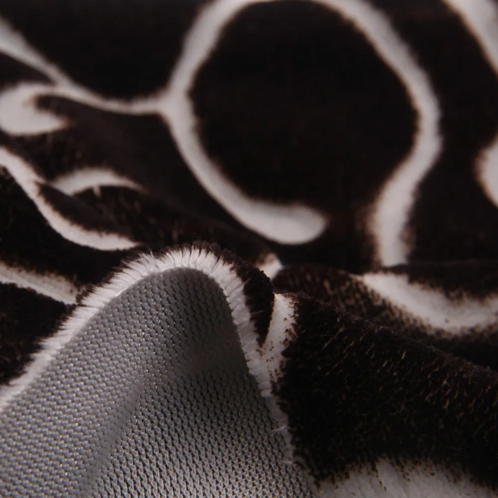 New Design Christmas gifts comfortable floral back printed cut flowers flannel fabric