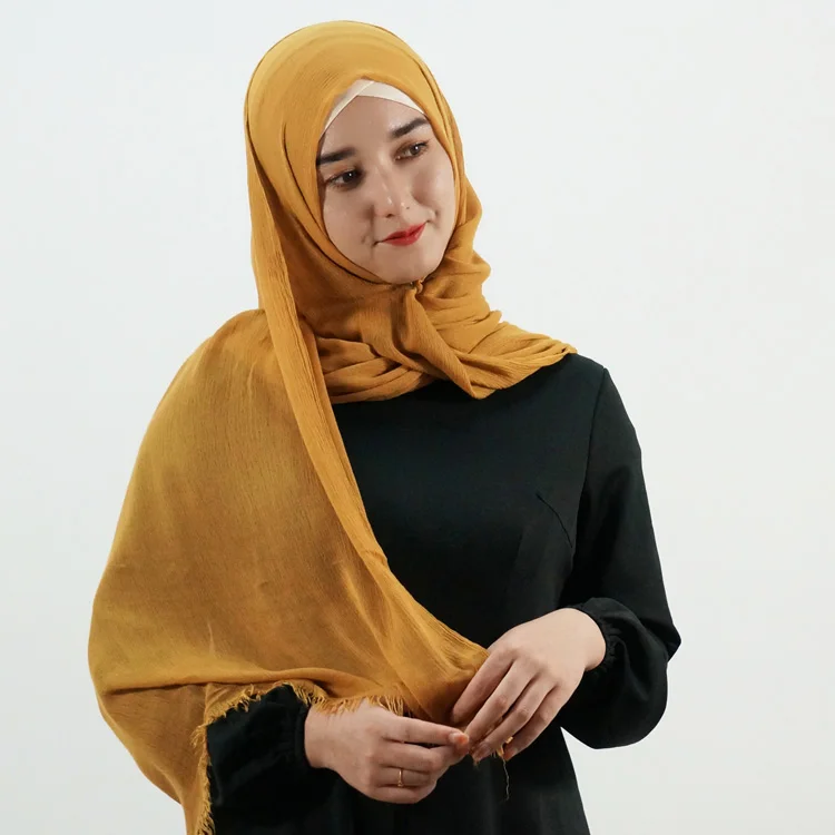 Wholesale Islamic ethnic Soft Solid color bubble viscose Modal hijab Plain cotton knitted Scarf Jersey Shawls muslim women 2023