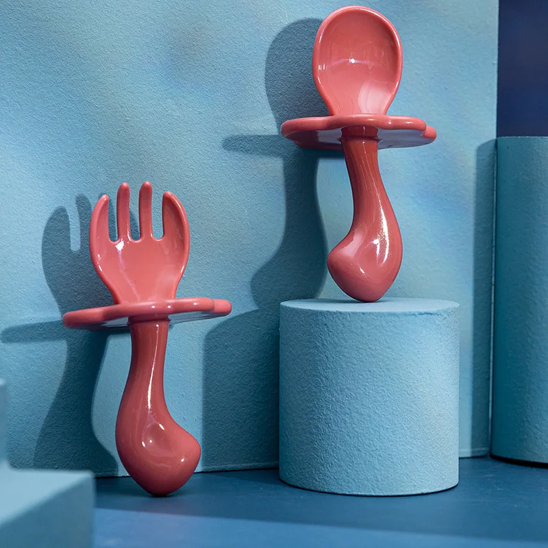 Оптовая продажа без Bpa пластиковая короткая ручка подходит для кормления детей набор ложек и вилок детской посуды